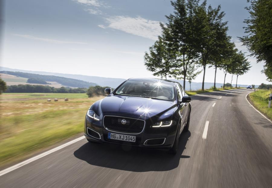  Jaguar XJ50 LWB 2018 года  (WW) (фото 25 из 27)